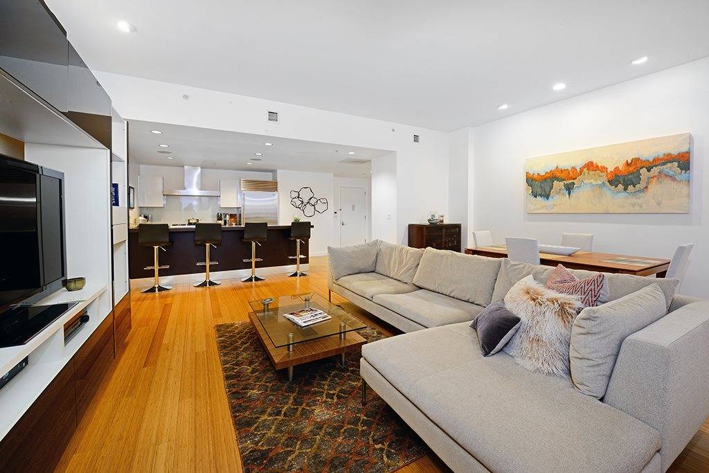 Chic & contemporary 2 BDRM 2 BATH with private Ipe deck in Hoboken's landmark boutique building