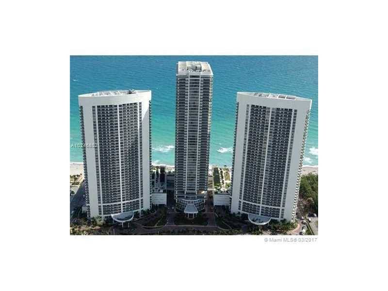Beautiful furnished studio with enclosed den - BEACH CLUB TWO 1 BR Condo Hollywood Miami