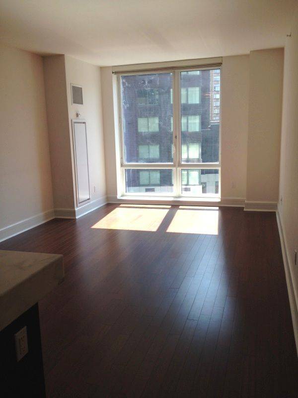 Corner 2 Bed/2 Bath With Condo Like Finishes In A Luxury Doorman Bldg *No Fee*