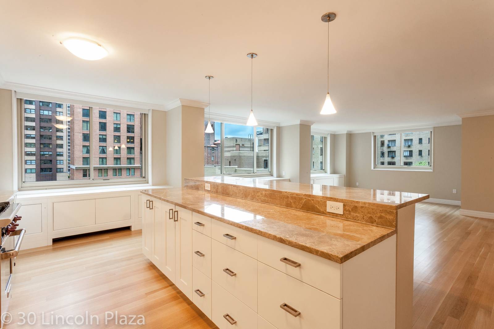 Lincoln Center Grand Three Bedroom/ 3.5 Baths White Glove Ultra-Luxury Amenities Roof Top Club /Spa Gym, Pool, Sauna near Central Park & Columbus Circle Upper West Side