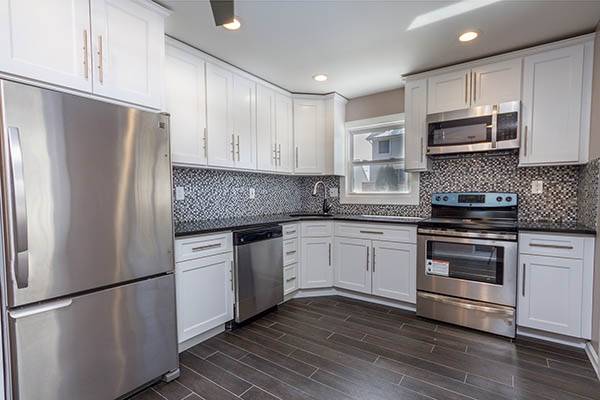 This gorgeous completely renovated three bedroom - 3 BR New Jersey