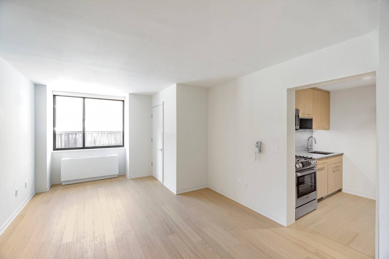 Columbus Place Fully Renovated 1 BED-convenient Subway lines