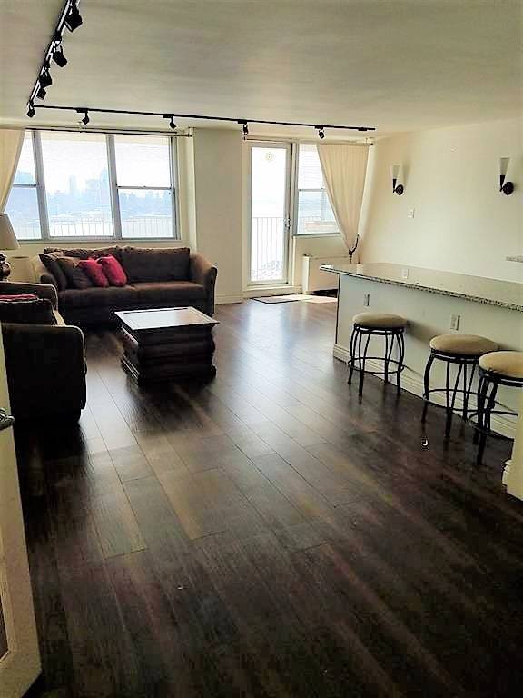 Large - 1 BR New Jersey