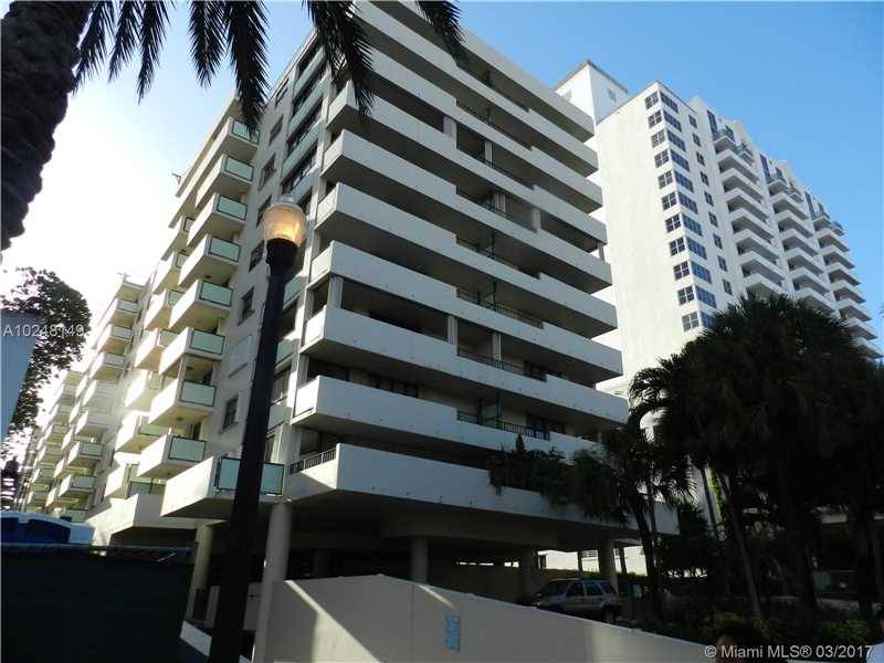 Large 1696 square feet 3 bedroom 3 bath on the Ocean one building from Lincoln Road shops