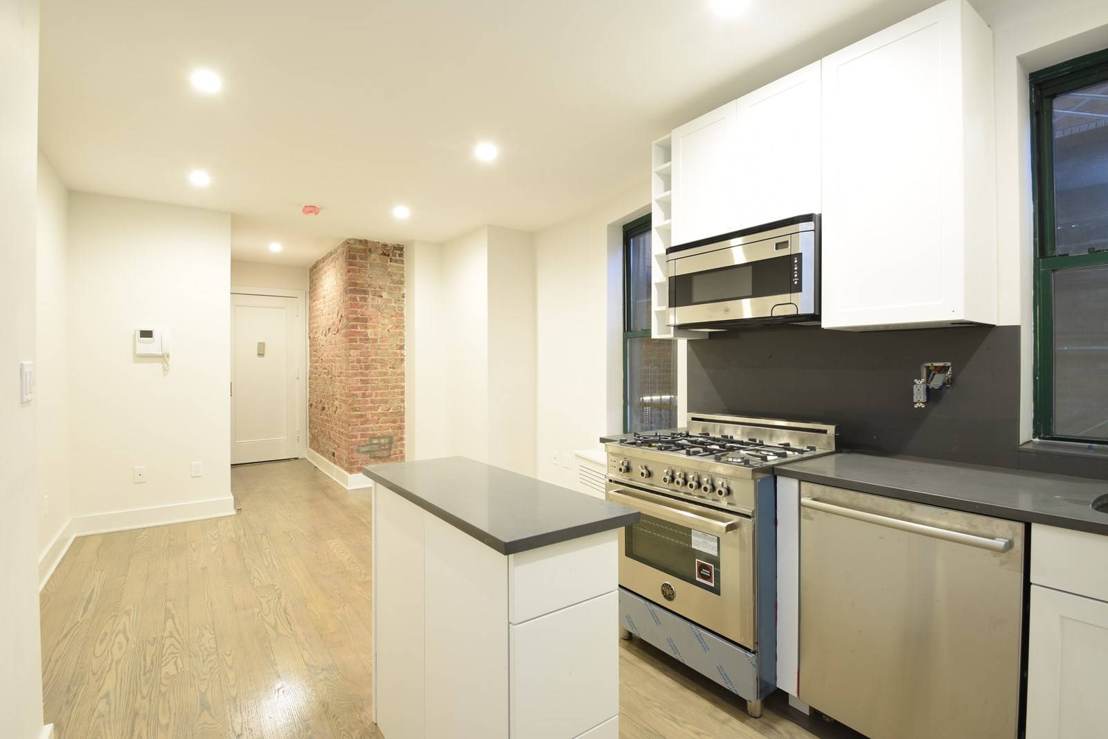 [Upper East Side] Brand new 2 bedroom steps from 2nd Ave Subway