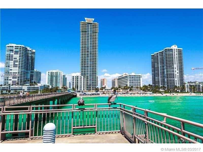 Oceanfront building - La Perla 3 BR Condo Sunny Isles Florida