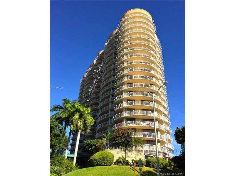 Distinguished Grove Towers 2/2 with wonderful - GROVE TOWERS 2 BR Condo Aventura Miami