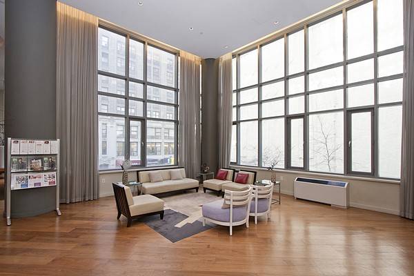 One Bedroom High Floor CONDO in a luxury building on Fifth avenue