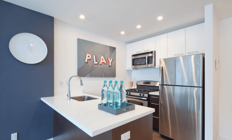 Prime Williamsburg Studio Apartment with 1 Bath featuring a Rooftop Deck and Pool