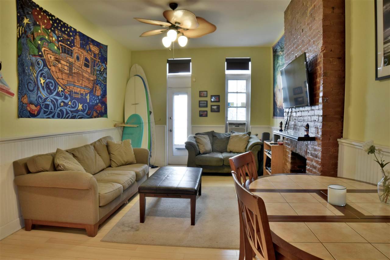 2 Bed 1 - 2 BR Historic Downtown New Jersey