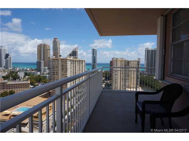 Amazing rare opportunity to buy a gorgeous 2/2 - winston towers 2 BR Condo Sunny Isles Miami
