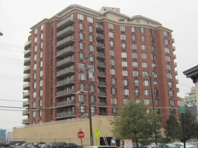 HALF FEE PAID BY LANDLORD - 2 BR Hoboken New Jersey