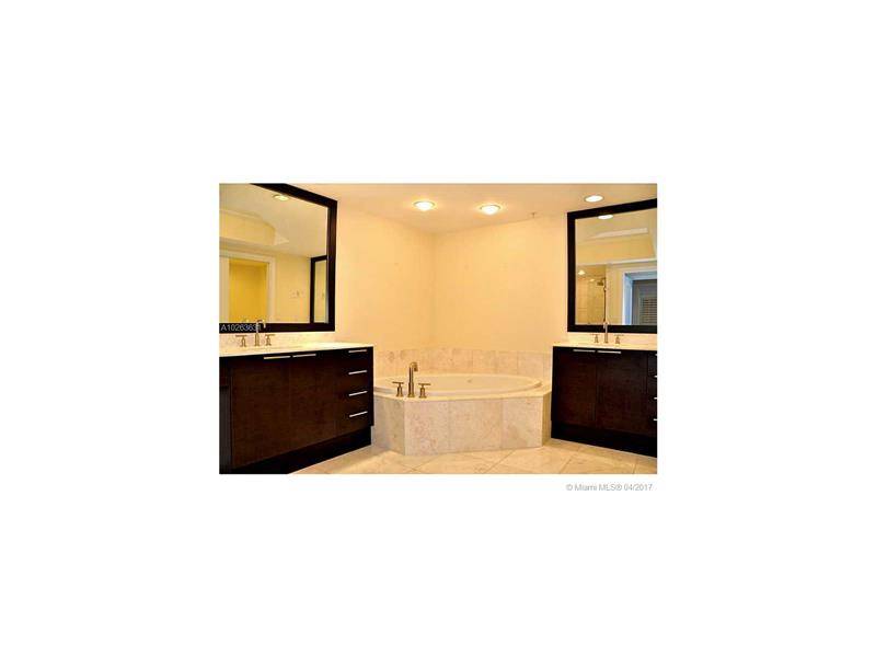 STUNNING - DIPLOMAT OCEANFRONT 3 BR Condo Hollywood Miami