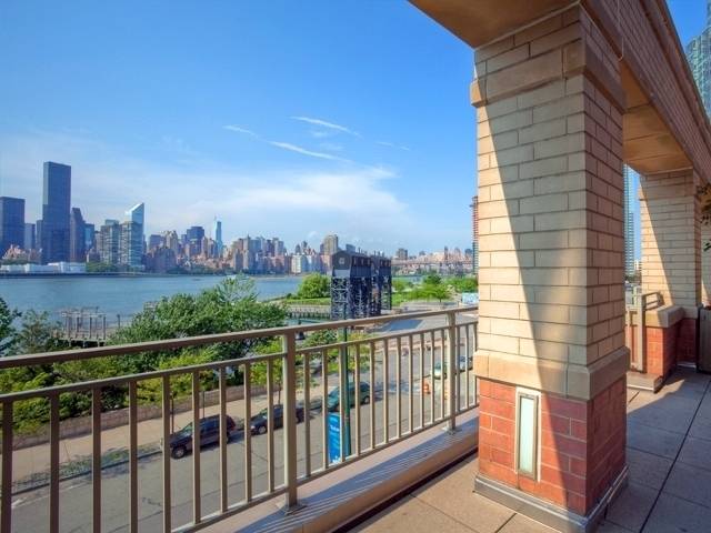 Prime Long Island City 3 Bedroom Apartment with   AMAZING Views !!!!!