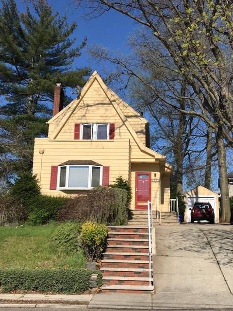 LOCATED ON A QUIET TREE LINED STREET - 4 BR New Jersey