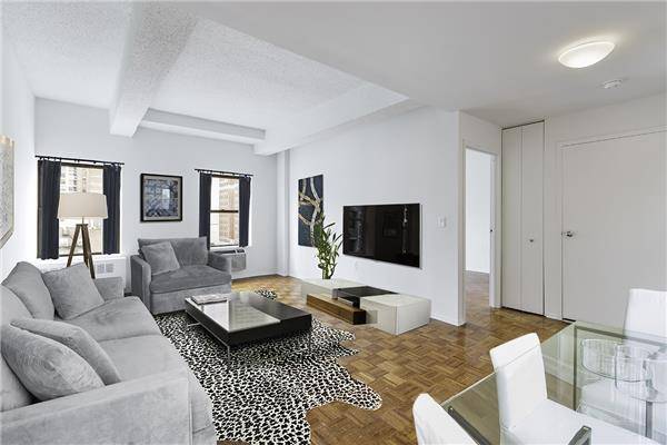 West Chelsea/Hudson Yards - Spacious 1 Bedroom in historic former YMCA building within walking distance to Penn Station - No Fee