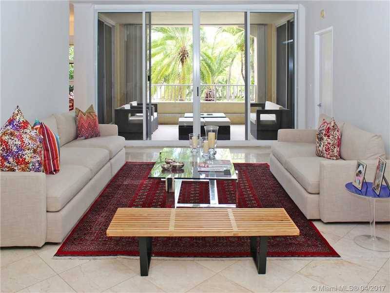 Charming and spacious unit - Lake Villa One 3 BR Condo Key Biscayne Miami