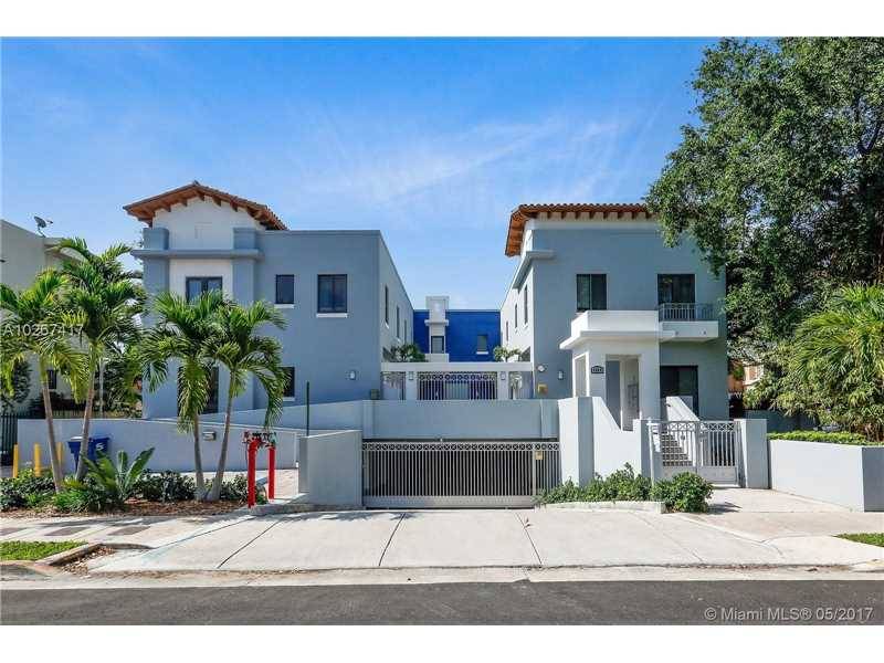 AMAZING TOWNHOUSE IN SOUTH MIAMI WITH 2 CAR GARAGE UNDER BUILDING AND HUGE TERRACE FOR ENTERTAINING