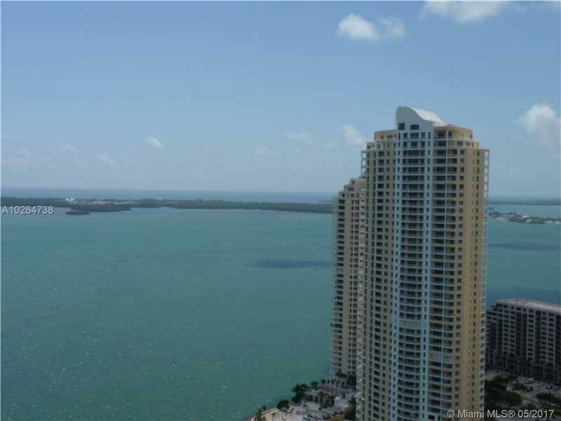 BEAUTIFUL FURNISHED 3 BEDROOMS 2 BATHROOMS IN THE BEST LOCATION OF DOWNTOWN MIAMI