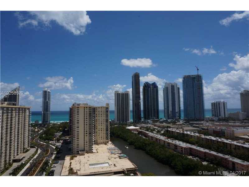 Amazing rare opportunity to Rent a gorgeous 2/2 - Winston Towers 100 2 BR Condo Sunny Isles Miami