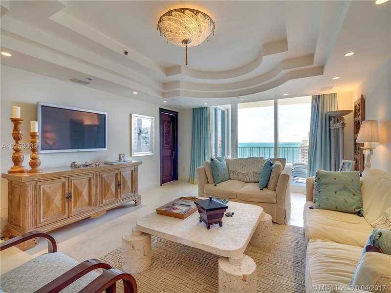 Superb Penthouse with Roof Garden - The Ocean Club 3 BR Condo Key Biscayne Miami