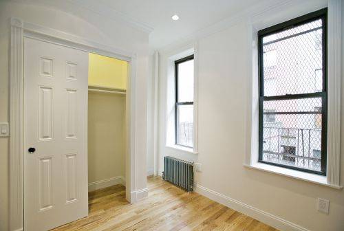 NoHo: Renovated 1 Bedroom with Washer/Dryer