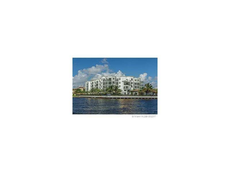 FURNISHED PENTHOUSE UNIT IN A UNIQUE - PENINSULA ON THE INTRACOA 3 BR Condo Florida