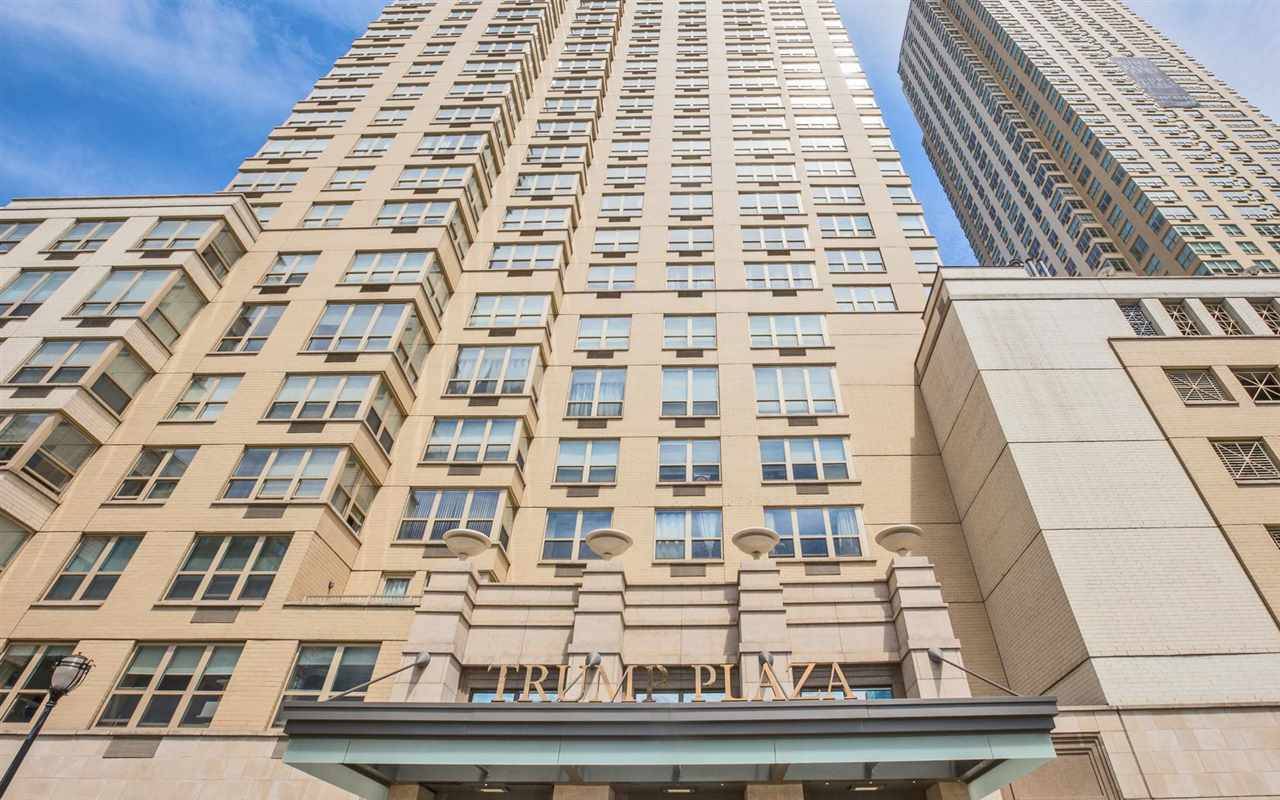 An over-sized 1BD/1Ba unit at Trump Plaza - 1 BR Condo The Waterfront New Jersey