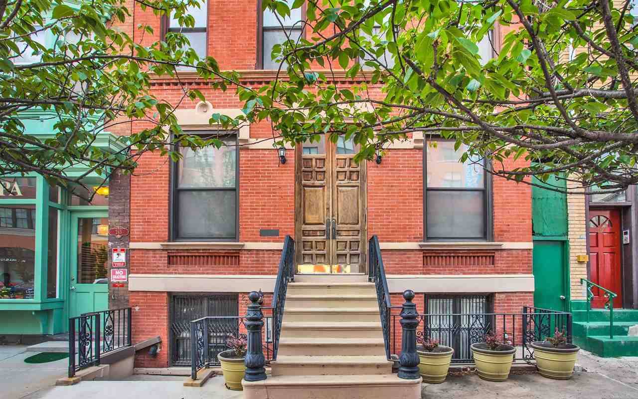 Historic Downtown Condo just 3 Blocks to the Grove Street PATH