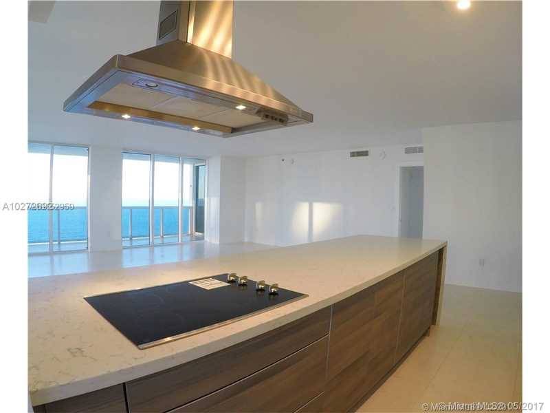 NEVER LIVED IN SINCE REMODEL ON 2017 - Beach Club 3 BR Condo Hollywood Miami