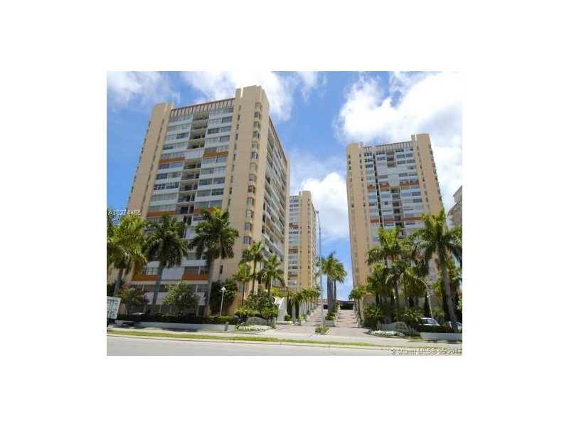 IF YOU EVER DREAMED OF OWNING A 2 - LA MER ESTATES 3 BR Condo Hollywood Miami