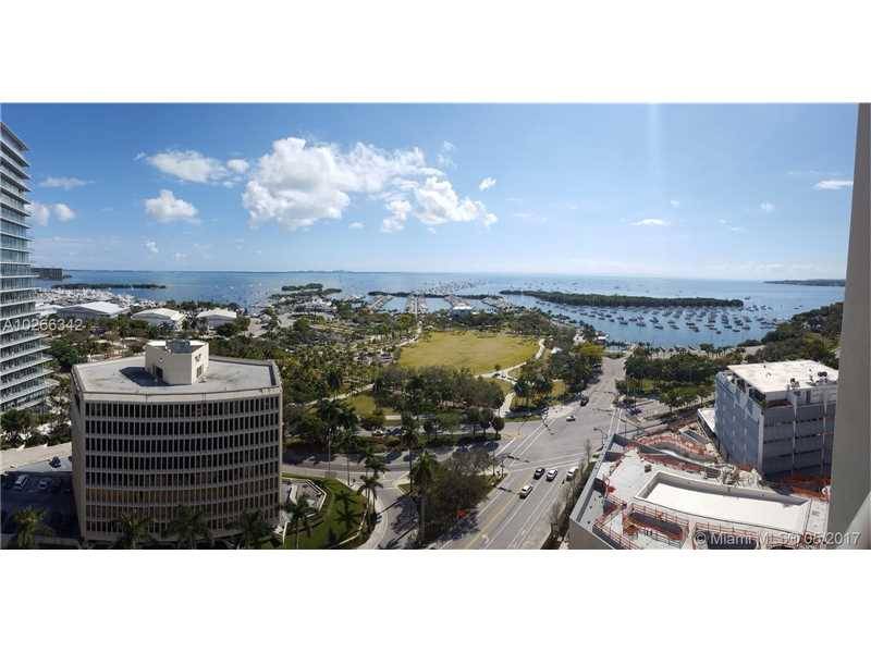 HIGH FLOOR 3/2/1 (02 line) with large balcony and spectacular view of Biscayne Bay