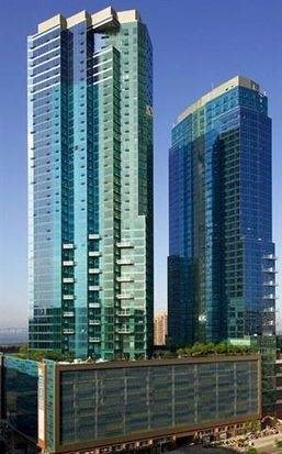 Enjoy this summer luxury living in a Beautiful appointed Studio Apt in Luxury High Rise 77 Hudson