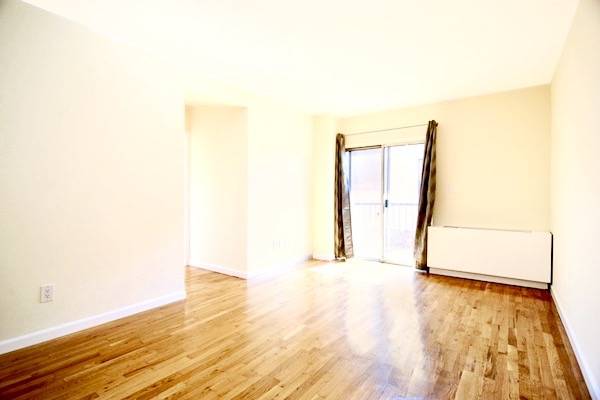 Great 1 BR in Prime Meatpacking/West Village ~ Balcony ~ Boutique Condo Bldg!