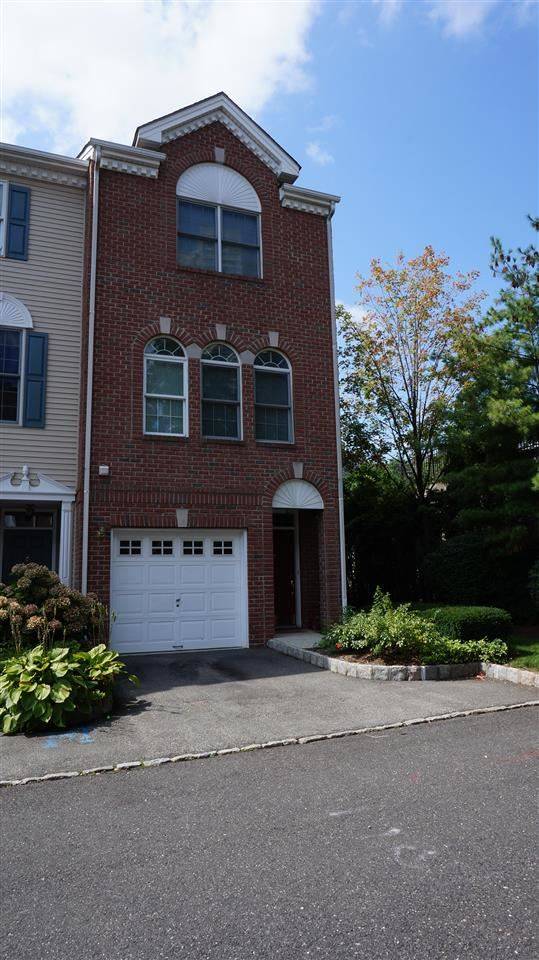 2230 SQFT OF LUXURIOUS TOWNHOUSE LIVING - 3 BR New Jersey