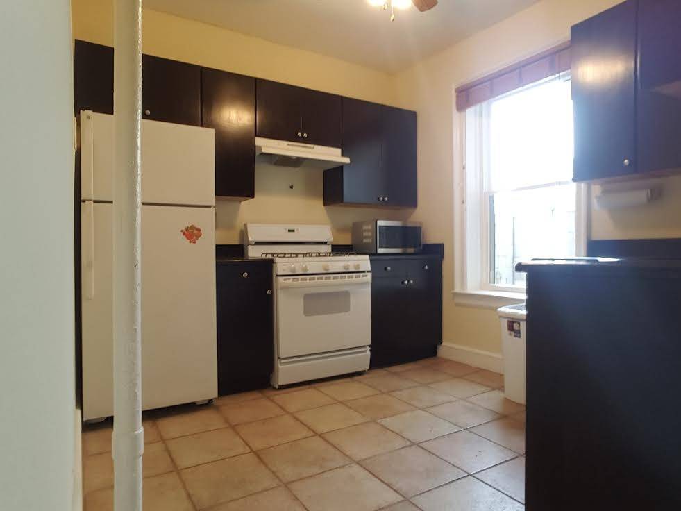 Welcome home to this recently renovated 1 bed - 1 BR New Jersey