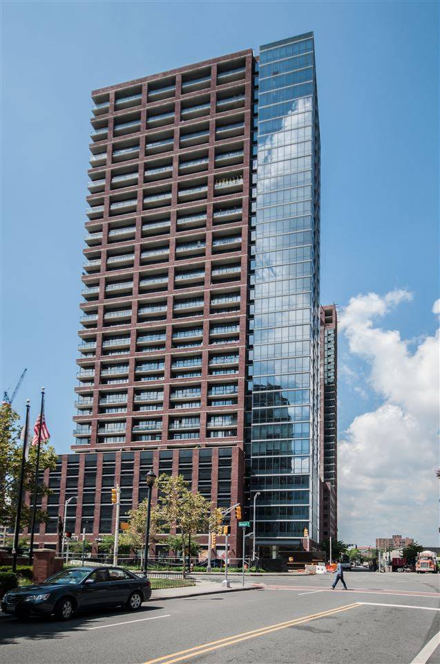 High in the sky is this amazing unit with breathtaking views of Manhattan and the Hudson River