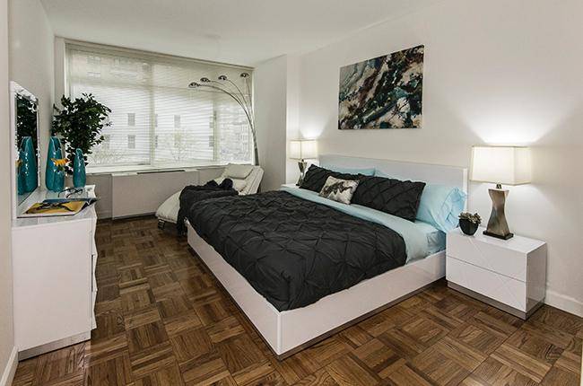 Upper East Side: 1 MO Free on Elegant Convertible 2 Bedroom/2 Bath Apartment with Terrace in Luxury High-rise with Pool, Fitness Facility and Rooftop Deck