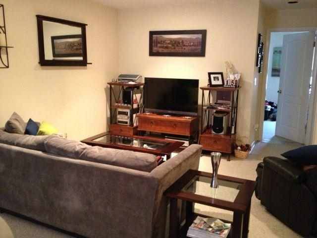 Great one bedroom condo apartment located on 1st & Garden