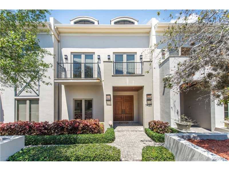 Located in the highly sought after South Miami - OAK LANE 3 BR Condo Coral Gables Miami