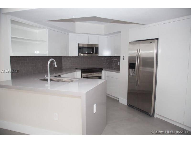 COMPLETELY RENOVATED IN THE HEART OF SOUTH MIAMI BEACH