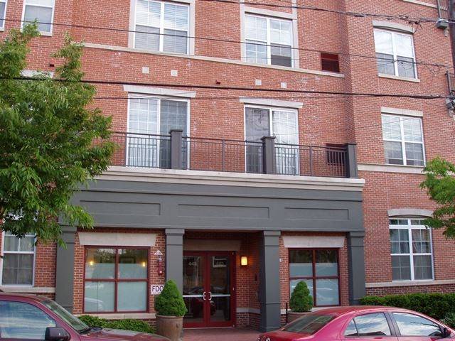 Beautiful one bedroom apartment in Crescent Court - 1 BR Historic Downtown New Jersey