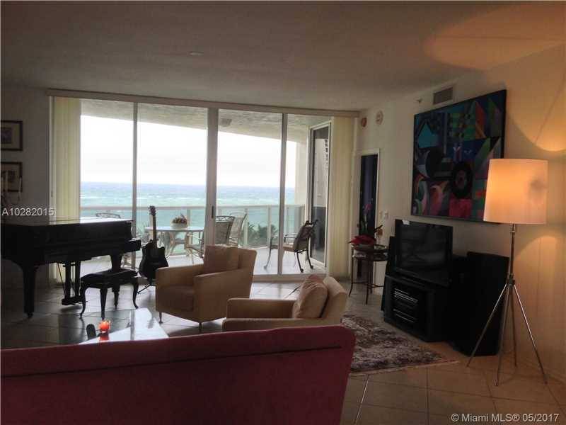 Fabulous apartment with amazing views of both ocean and city