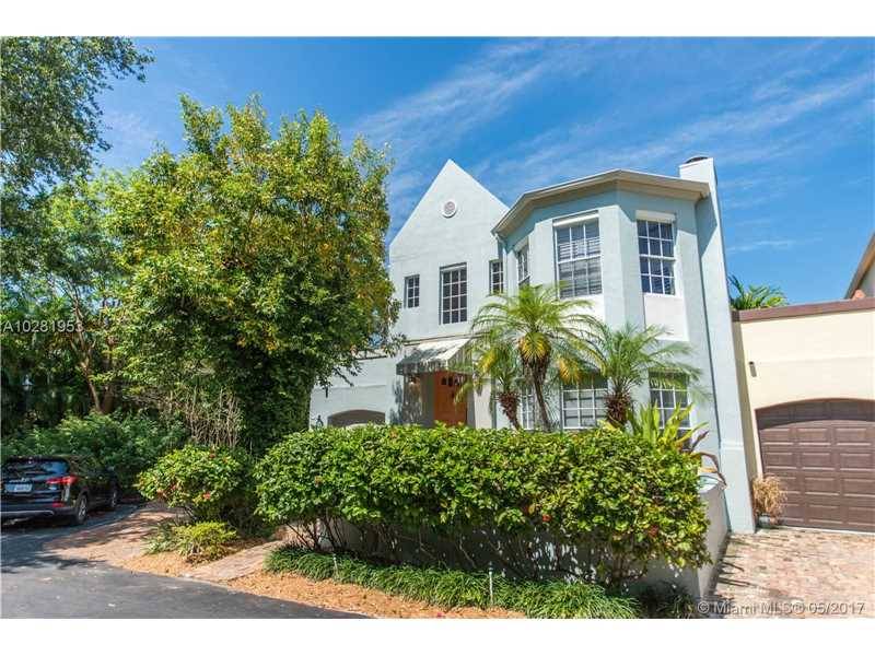 Rarely available townhouse in Arboretum in the Grove