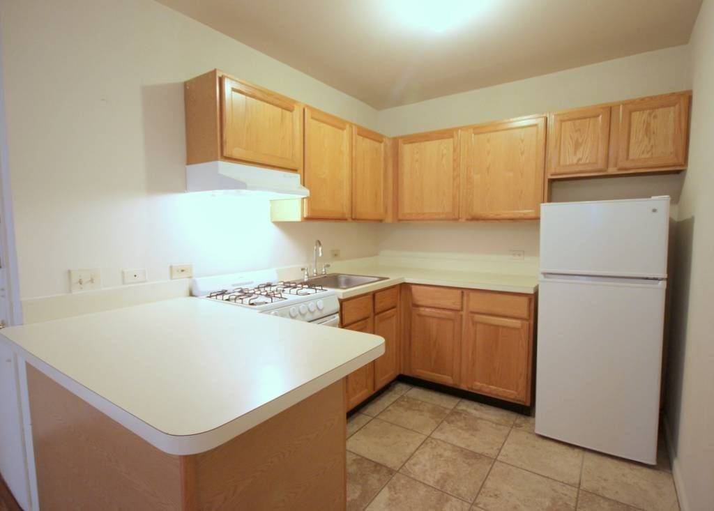 This 3 bed 2 bath is located on the corner of 1st & Adams in Hoboken
