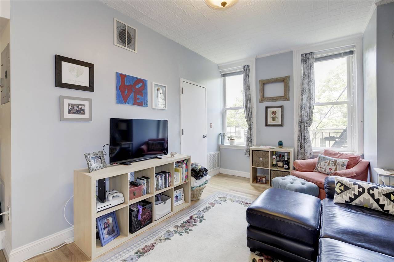 Spacious and bright one bedroom on charming upper Park Avenue block