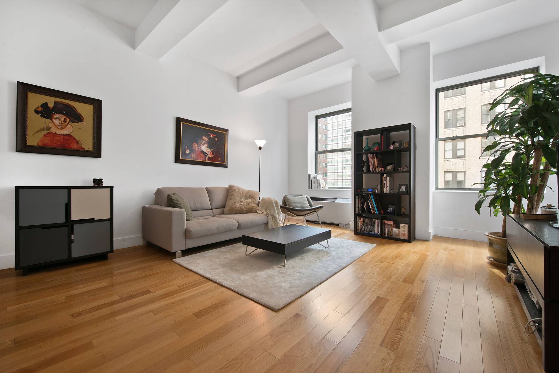 Sunny Open One Bedroom Loft for Rent in Doorman Building Downtown NYC