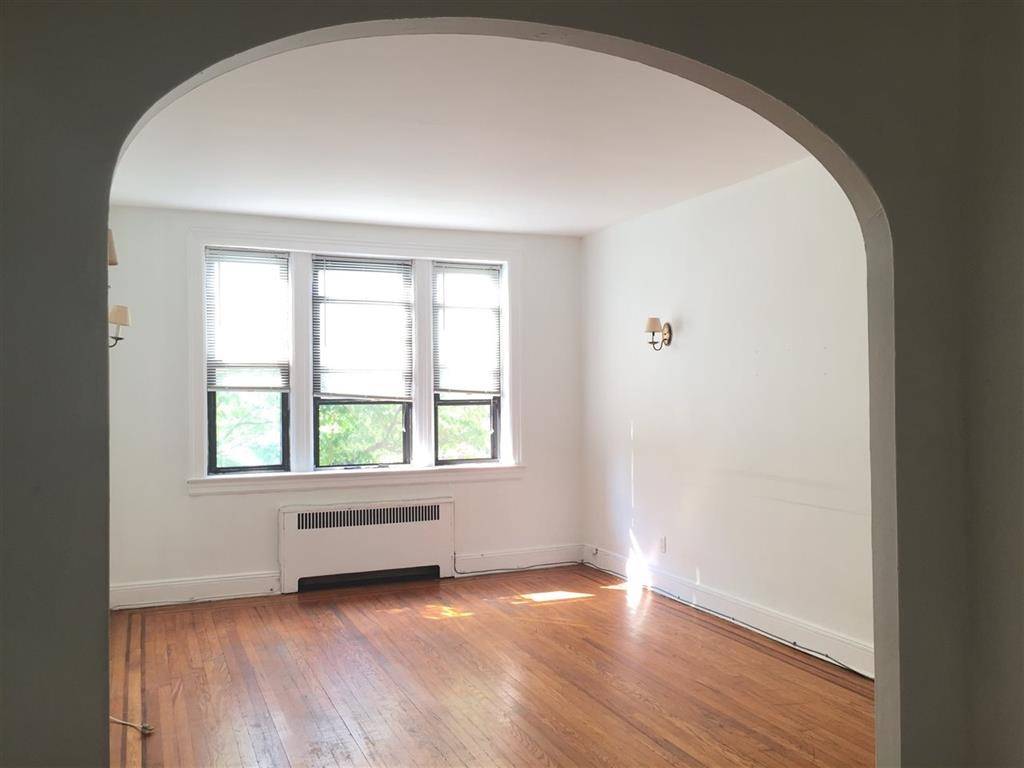 FABULOUS 1 BR RENTAL LOCATED IN THE HEIGHTS SECTION OF JERSEY CITY