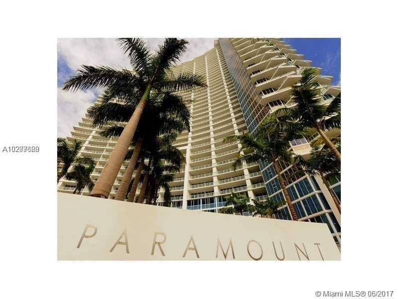 Most desirable line in the building - PARAMOUNT BAY CONDO 1 BR Condo Miami