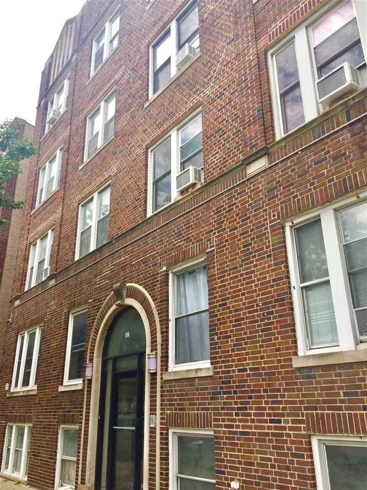Short walk distance from Path train station JSQ - 1 BR Journal Square New Jersey